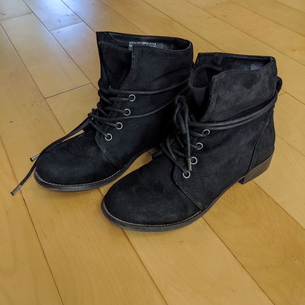 Faux Leather Women boots size 5